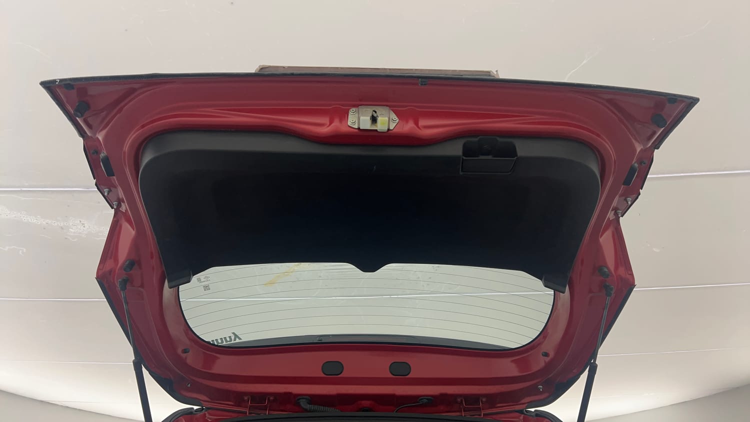 Used 2022 Maruti Suzuki Brezza Zxi Plus Dual Tone Petrol Manual interior DICKY DOOR OPEN VIEW