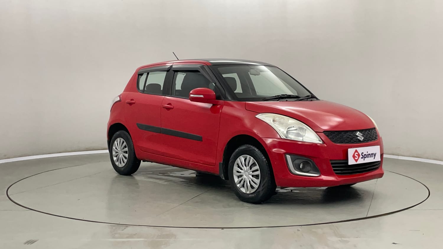 Used 2015 Maruti Suzuki Swift VXi Petrol Manual exterior RIGHT FRONT CORNER VIEW