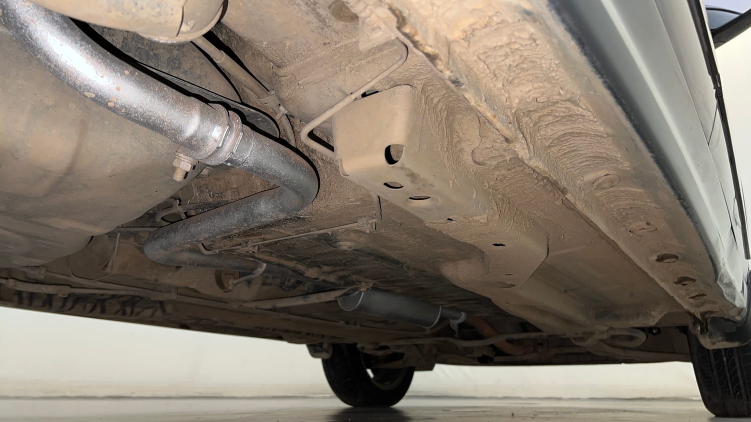 Used 2019 Tata Tiago Revotron XZA Plus Petrol Automatic extra REAR RIGHT UNDERBODY VIEW