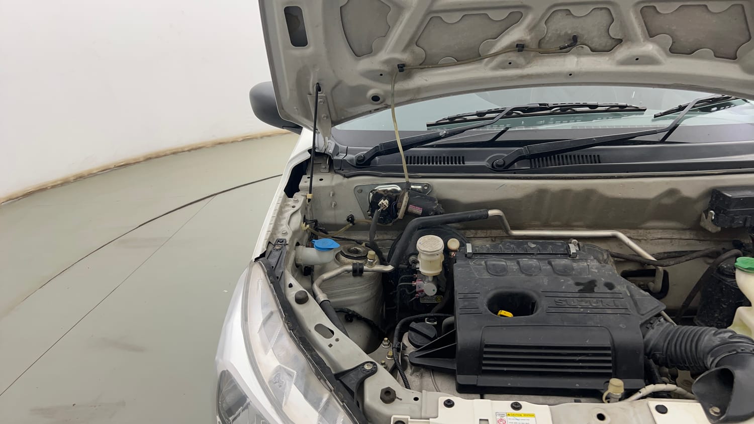 Used 2017 Maruti Suzuki Alto K10 VXi Petrol Manual engine ENGINE RIGHT SIDE HINGE & APRON VIEW