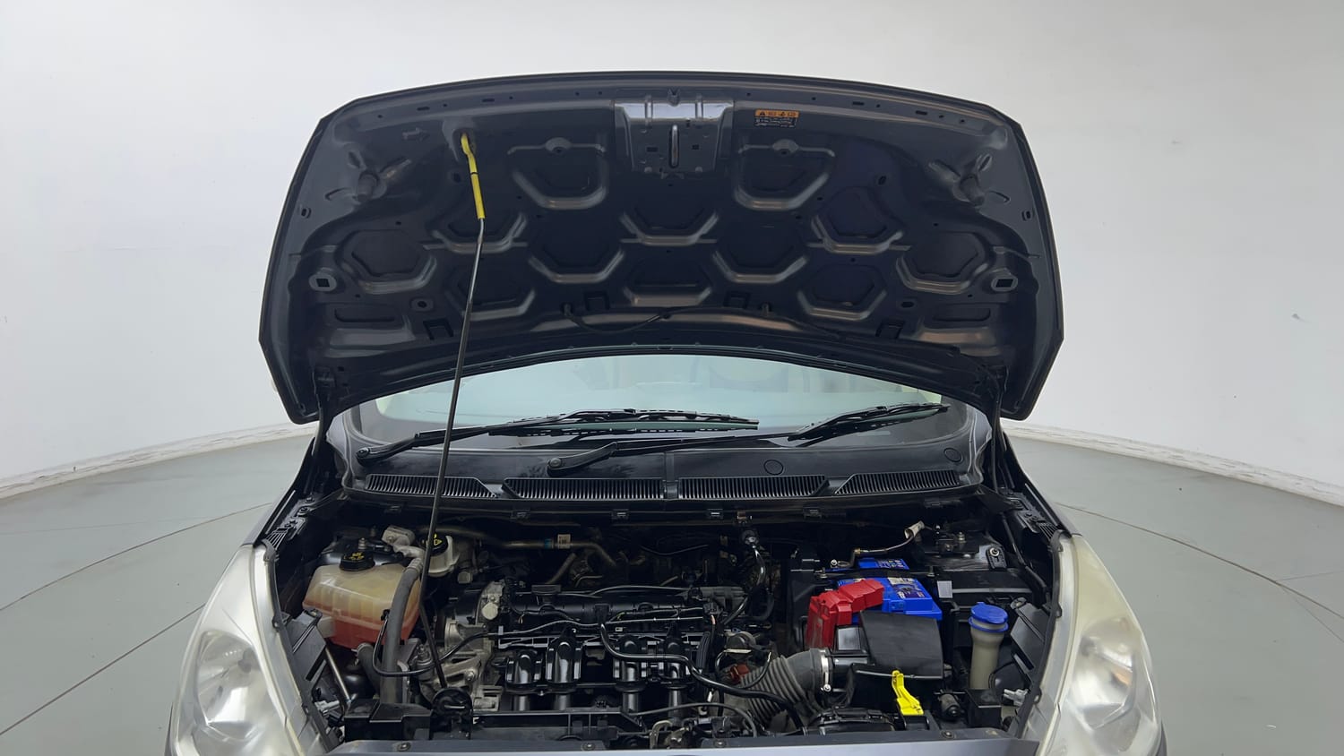 Used 2018 Ford Figo Aspire Titanium 1.2 Ti-VCT Petrol Manual engine ENGINE & BONNET OPEN FRONT VIEW