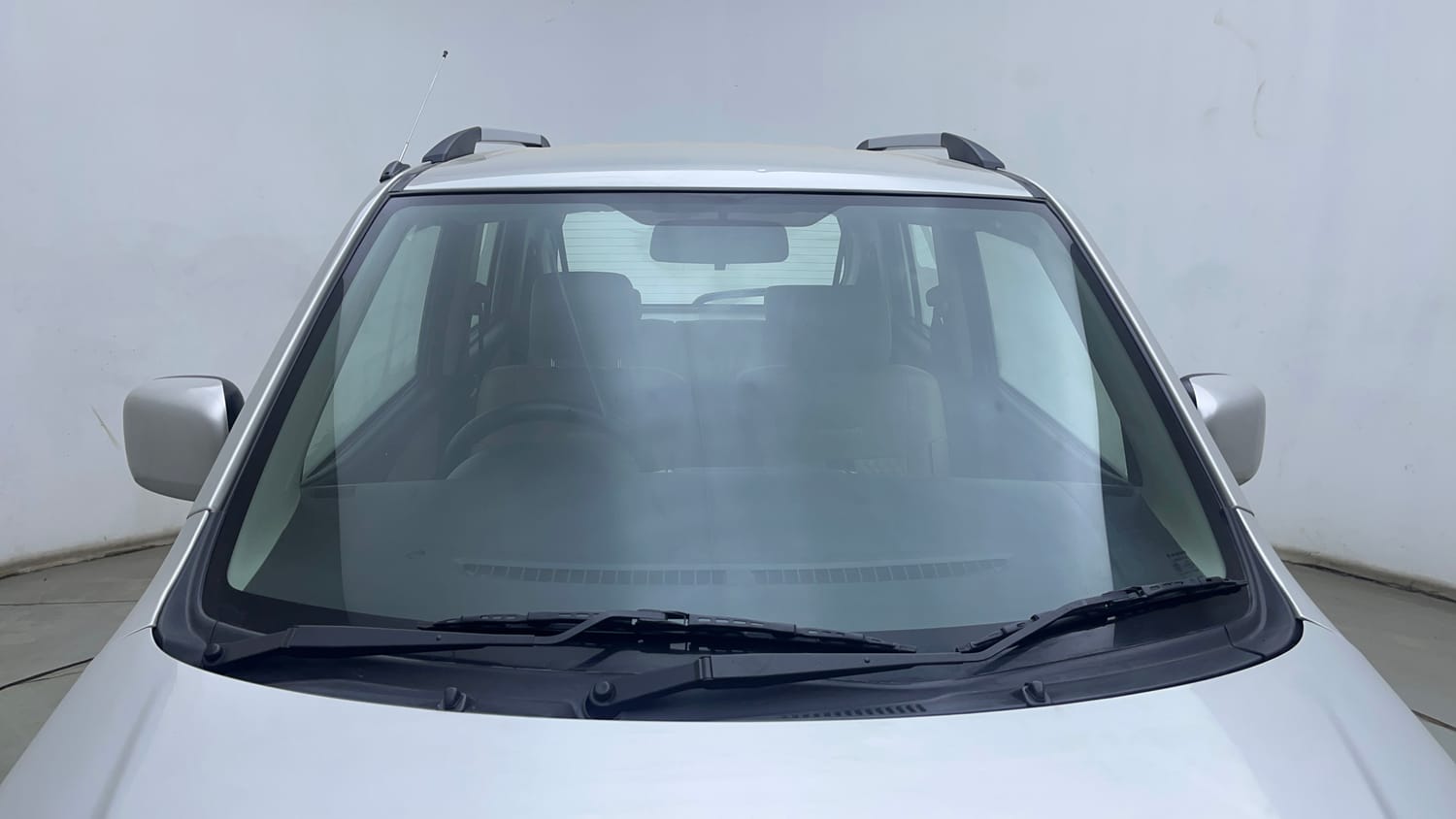 Used 2019 Maruti Suzuki Wagon R 1.0 VXI AMT (O) Petrol Automatic exterior FRONT WINDSHIELD VIEW