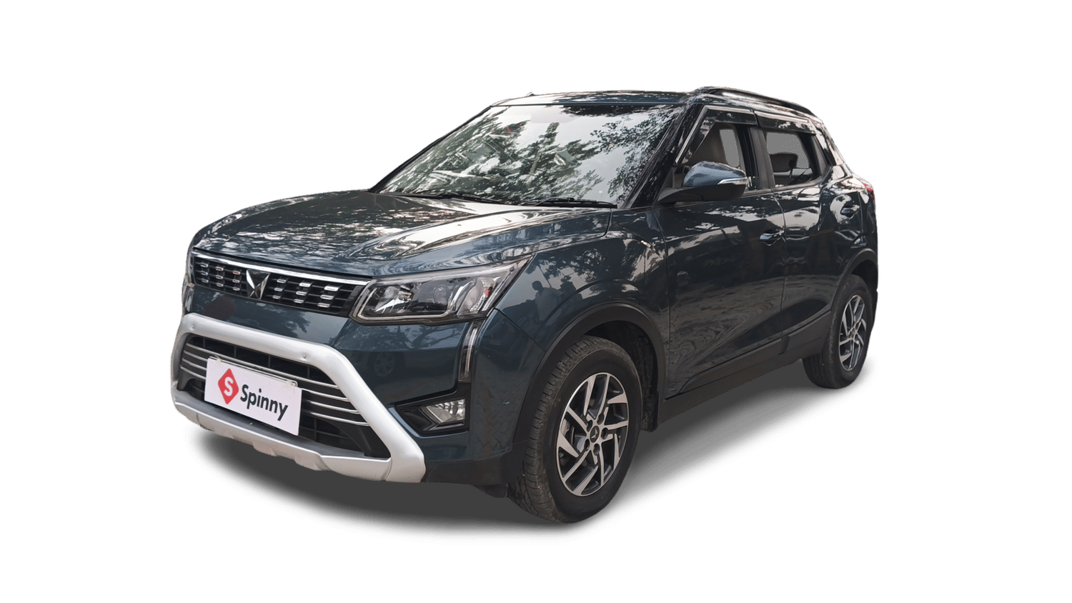 Used 2022 Mahindra XUV 300 W8 (O) 1.2 Petrol AMT Petrol Automatic Image
