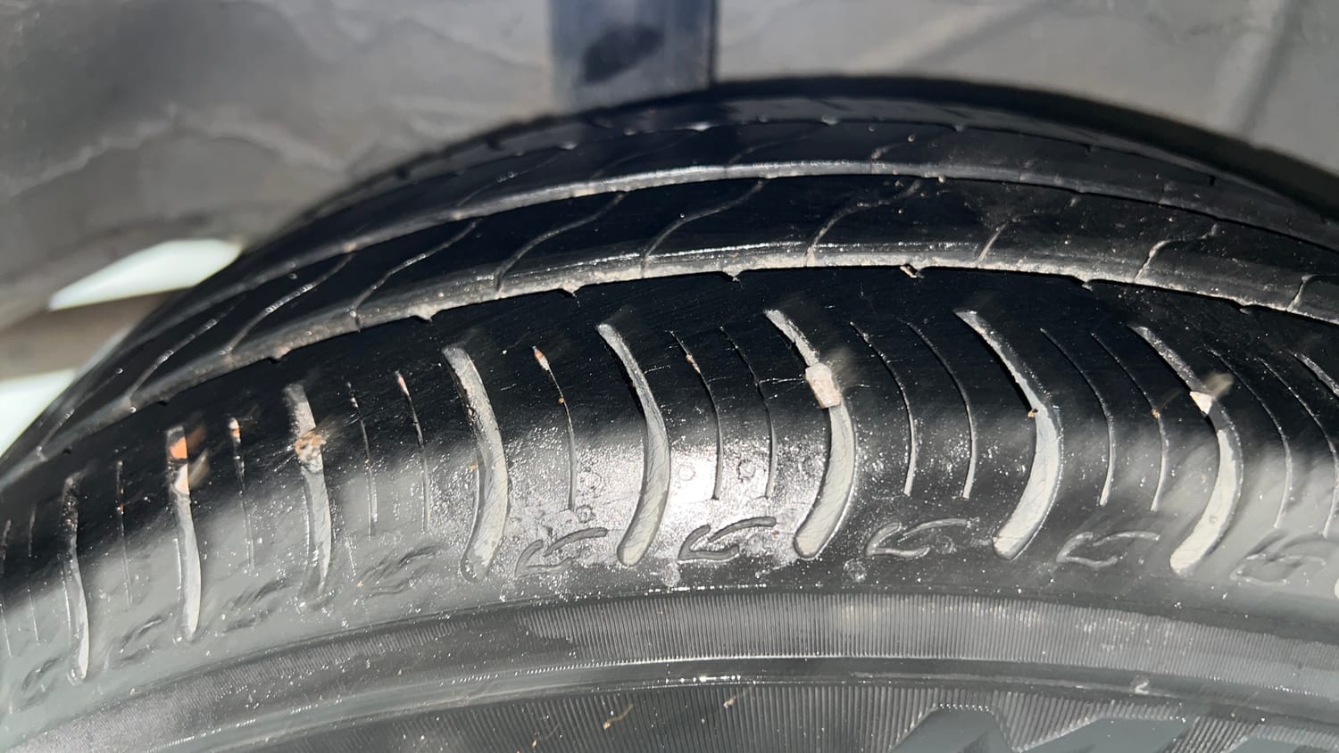 Used 2021 Honda Amaze 1.2 V MT Petrol Petrol Manual tyres RIGHT REAR TYRE TREAD VIEW