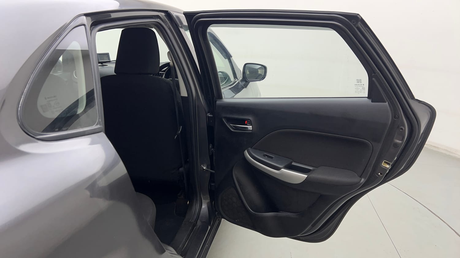 Used 2017 Maruti Suzuki Baleno Delta 1.2 Petrol Manual interior RIGHT REAR DOOR OPEN VIEW