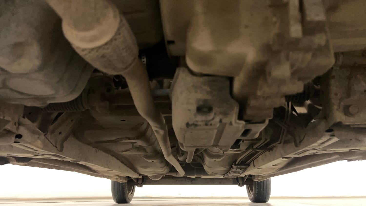 Used 2018 Hyundai Eon Era + Petrol Manual extra FRONT LEFT UNDERBODY VIEW