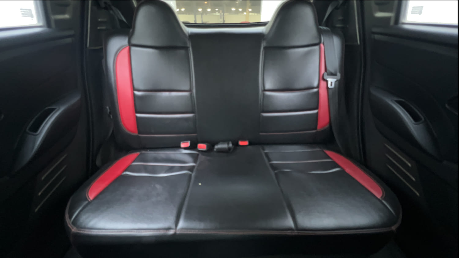 Used 2016 Datsun Redi-GO S Petrol Manual interior REAR SEAT CONDITION VIEW