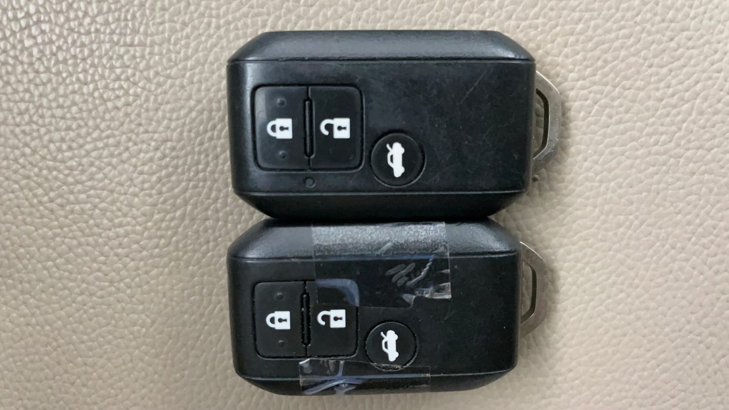 Used 2019 Maruti Suzuki Dzire ZXi AMT Petrol Automatic extra CAR KEY VIEW