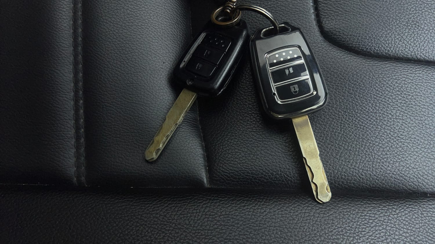 Used 2017 Honda WR-V VX MT Petrol Petrol Manual extra CAR KEY VIEW