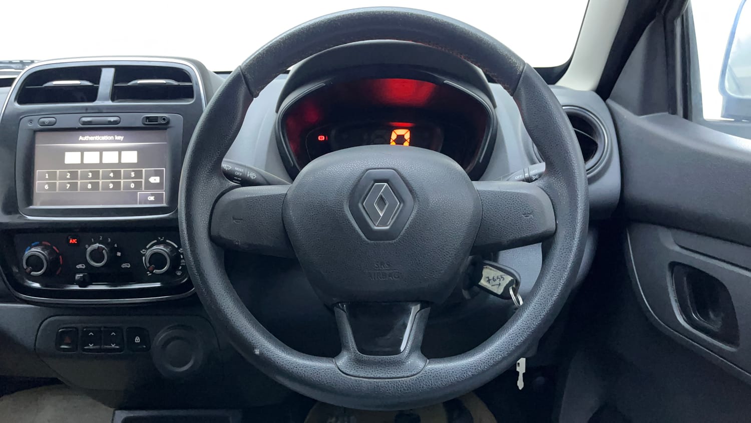 Used 2015 Renault Kwid RXT Petrol Manual interior STEERING VIEW