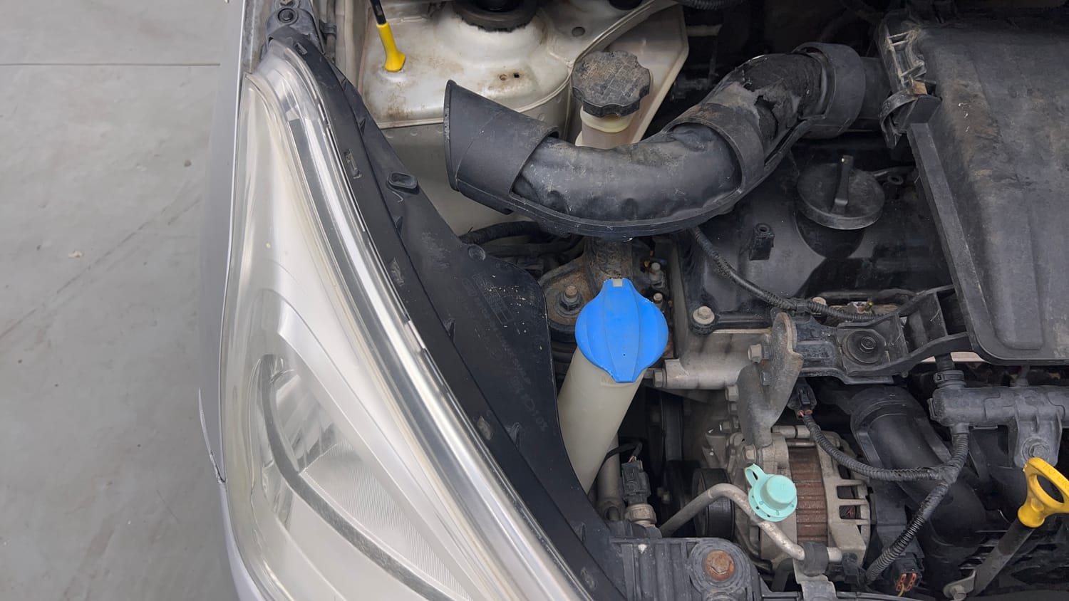 Used 2016 Hyundai Grand i10 Magna 1.2 Kappa VTVT Petrol Manual engine ENGINE RIGHT SIDE VIEW