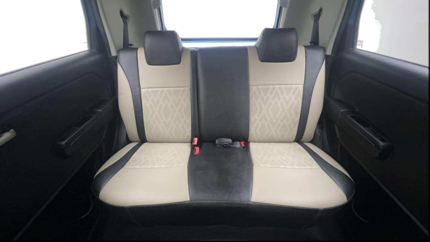 Used 2020 Maruti Suzuki Wagon R VXi 1.2 Petrol Manual interior REAR SEAT CONDITION VIEW