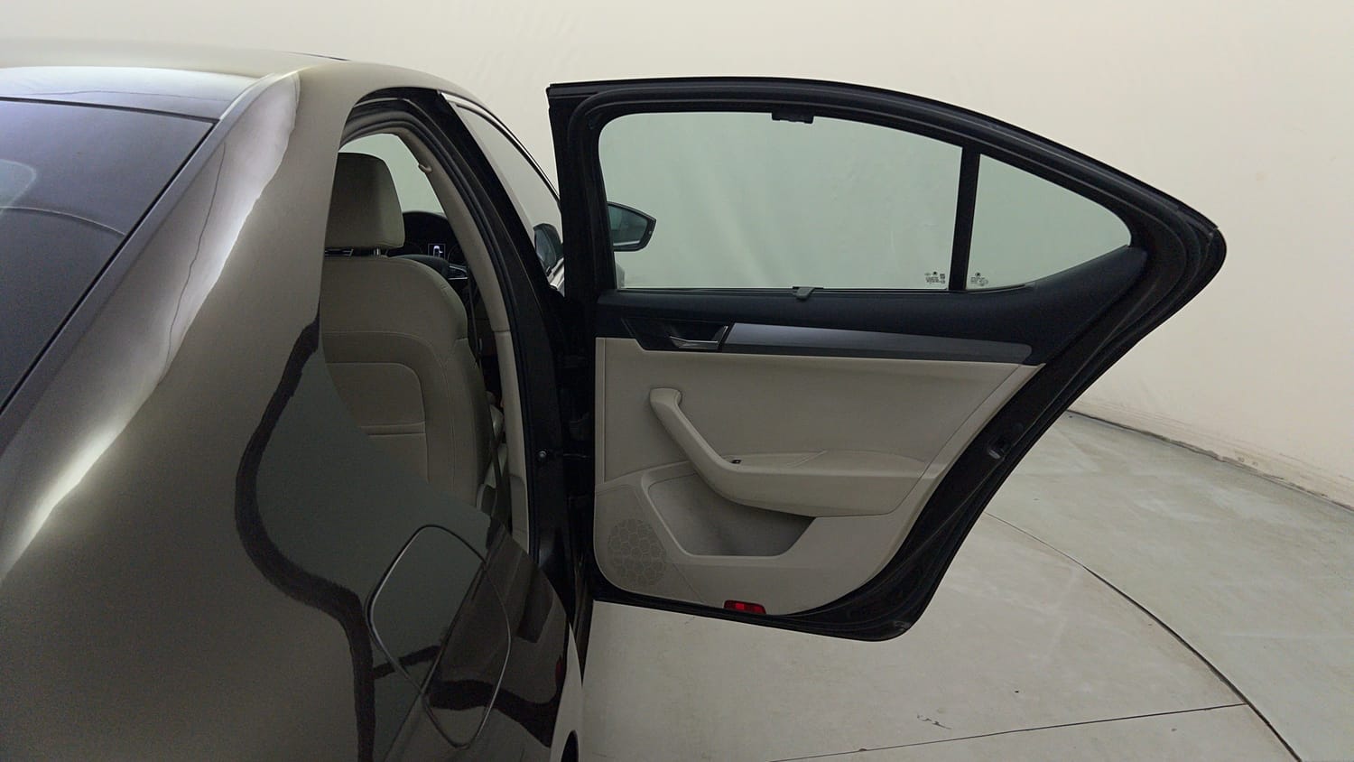 Used 2018 Skoda Superb Style TSI AT Petrol Automatic interior RIGHT REAR DOOR OPEN VIEW