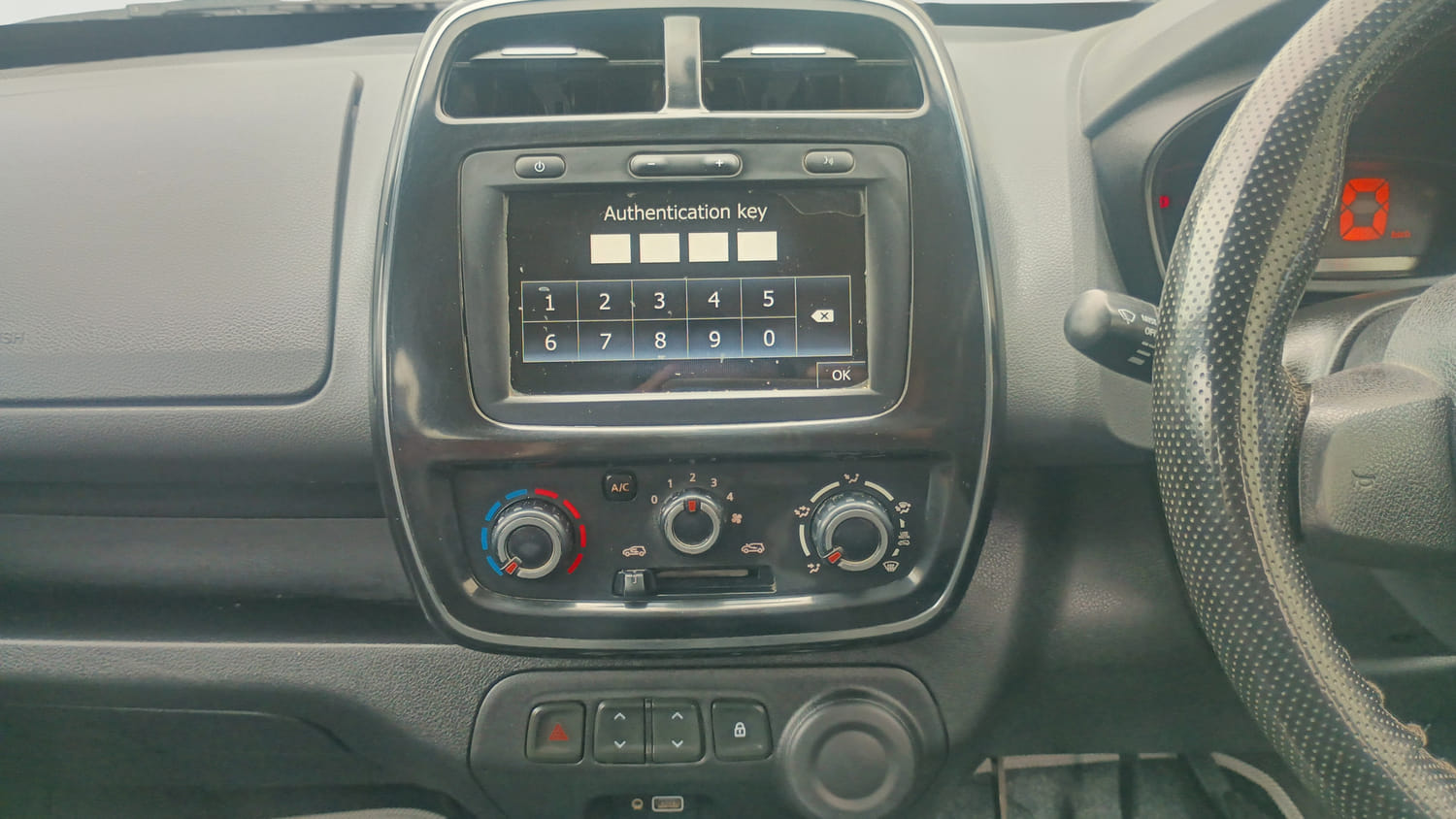 Used 2019 Renault Kwid RXT Opt Petrol Manual interior MUSIC SYSTEM & AC CONTROL VIEW