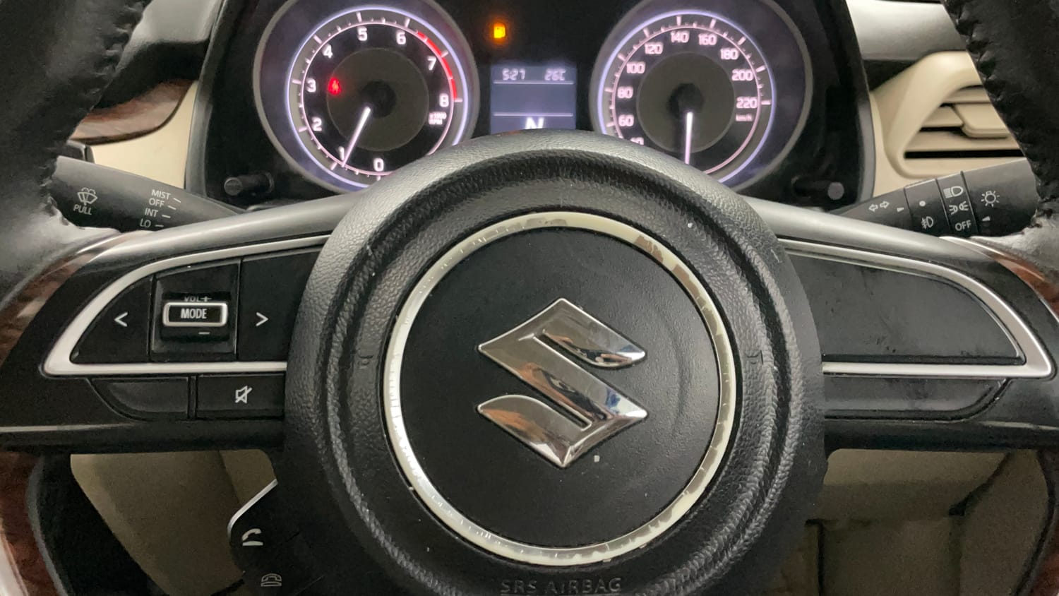 Used 2019 Maruti Suzuki Dzire ZXi AMT Petrol Automatic top_features Steering mounted controls