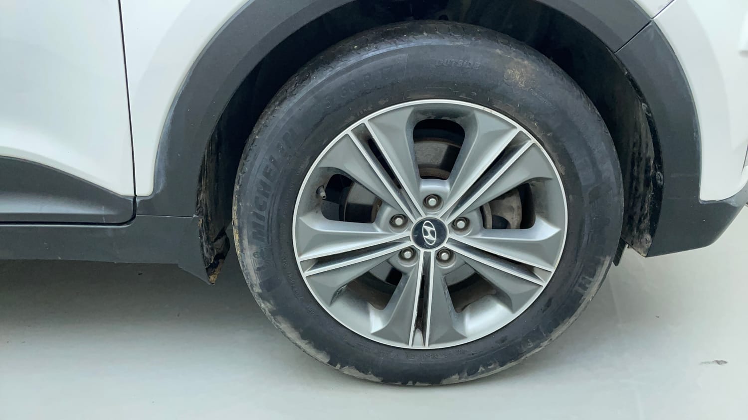 Used 2018 Hyundai Creta SX Plus 1.6 AT CRDI Diesel Automatic tyres RIGHT FRONT TYRE RIM VIEW