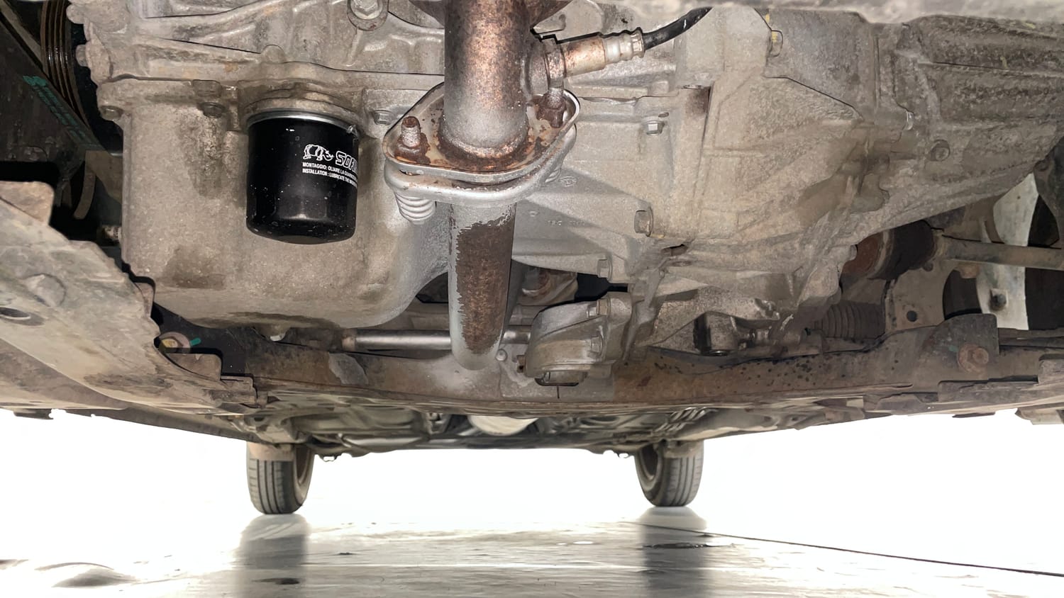 Used 2018 Maruti Suzuki Dzire VXi AMT Petrol Automatic extra FRONT LEFT UNDERBODY VIEW