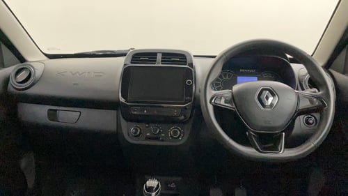 Used 2024 Renault Kwid RXT 1.0L Petrol Manual interior DASHBOARD VIEW