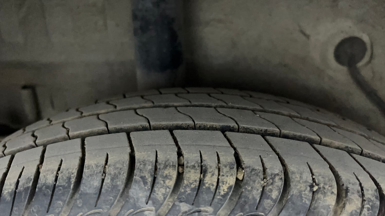 Used 2019 Maruti Suzuki Celerio X Vxi AMT Petrol Automatic tyres RIGHT REAR TYRE TREAD VIEW