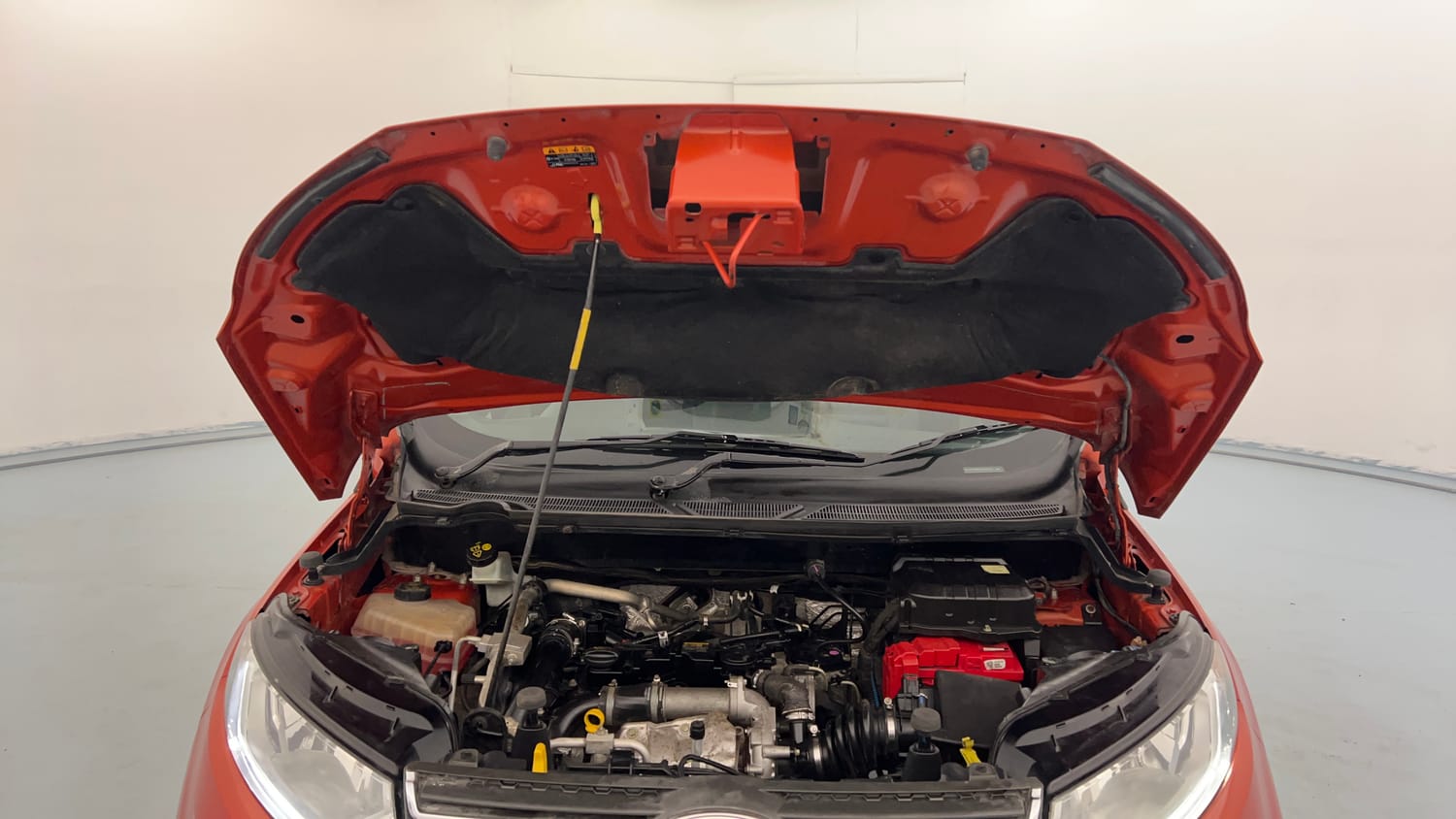Used 2016 Ford EcoSport Titanium 1.5L TDCi Diesel Manual engine ENGINE & BONNET OPEN FRONT VIEW