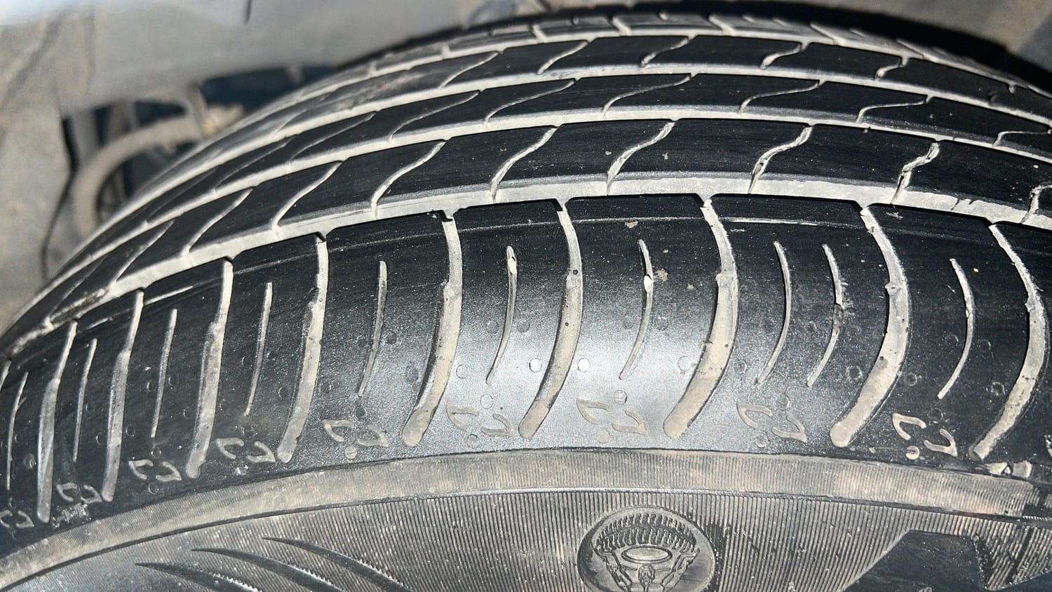 Used 2017 Honda WR-V VX MT Petrol Petrol Manual tyres LEFT REAR TYRE TREAD VIEW