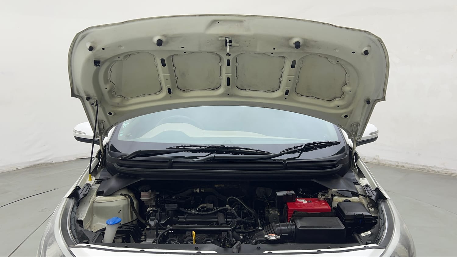 Used 2019 Hyundai Elite i20 Sportz Plus 1.2 Petrol Manual engine ENGINE & BONNET OPEN FRONT VIEW