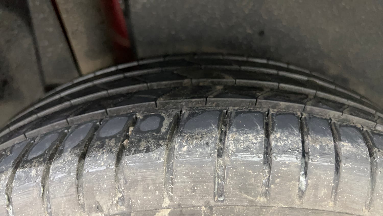 Used 2025 Maruti Suzuki Brezza ZXi Plus AT Petrol Automatic tyres RIGHT REAR TYRE TREAD VIEW