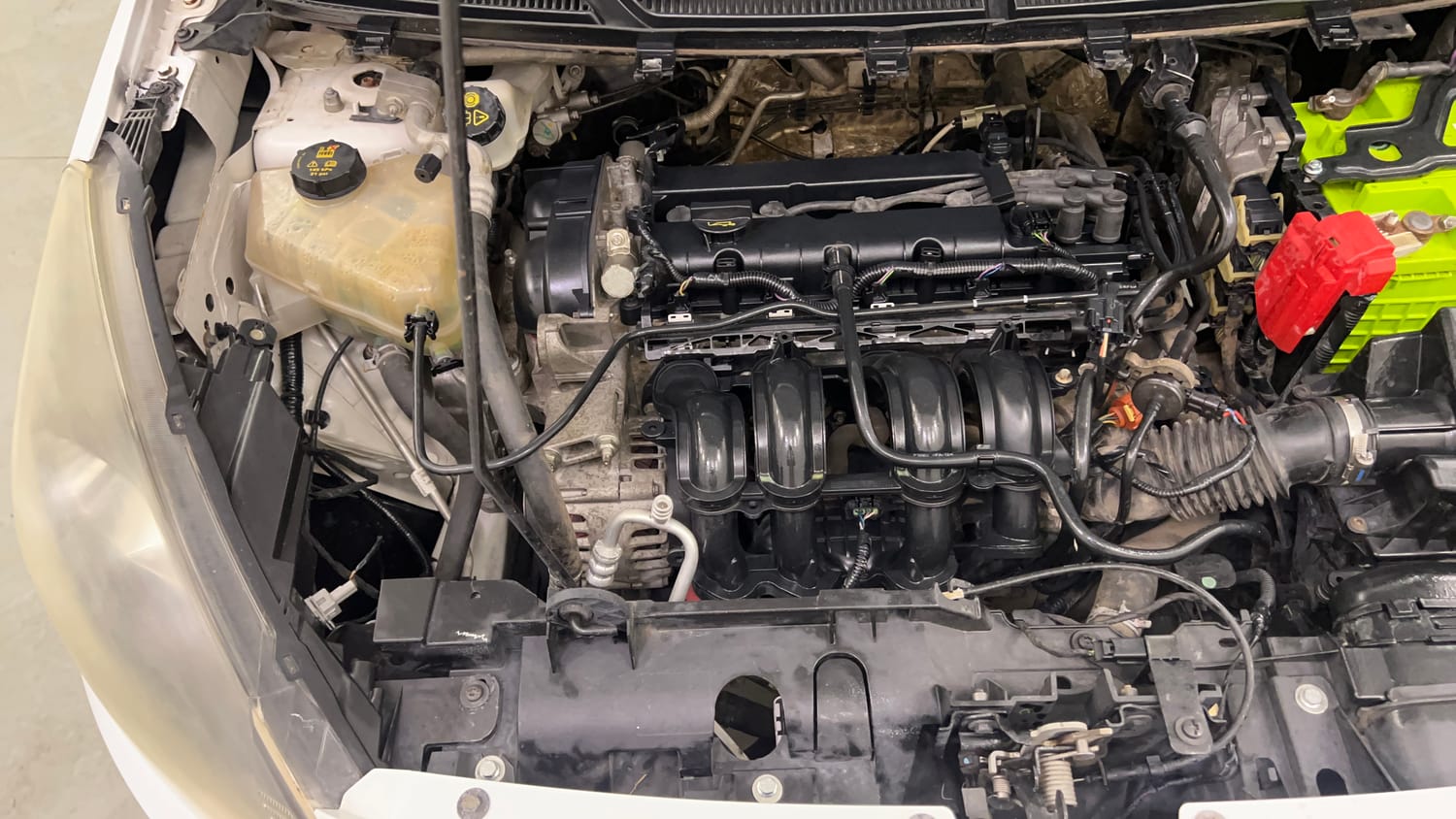 Used 2017 Ford Figo Titanium 1.2 Ti-VCT Petrol Manual engine ENGINE RIGHT SIDE VIEW