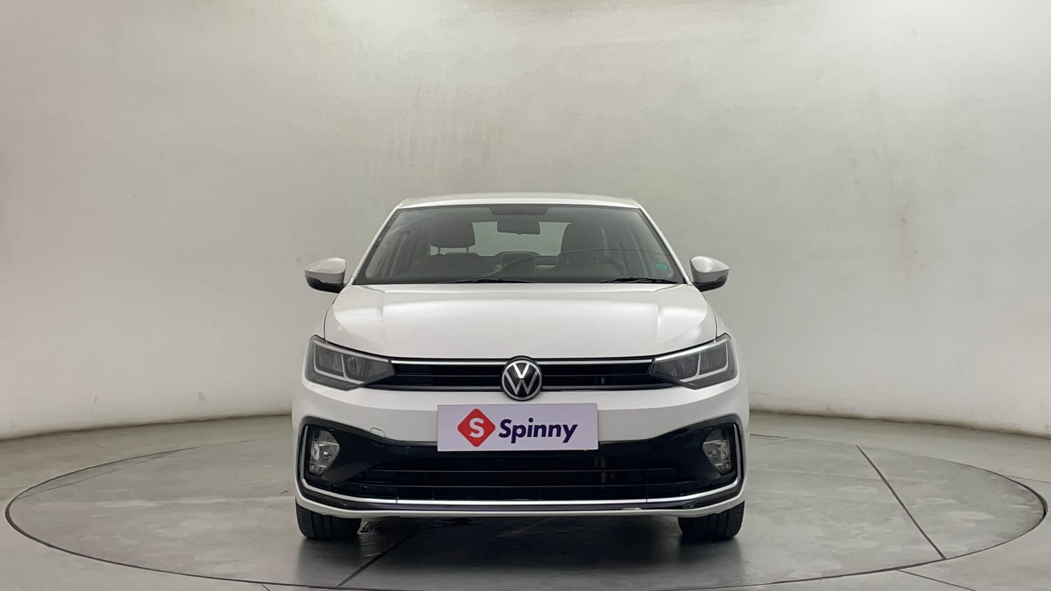 Used 2023 Volkswagen Virtus Highline 1.0 TSI MT Petrol Manual exterior FRONT VIEW