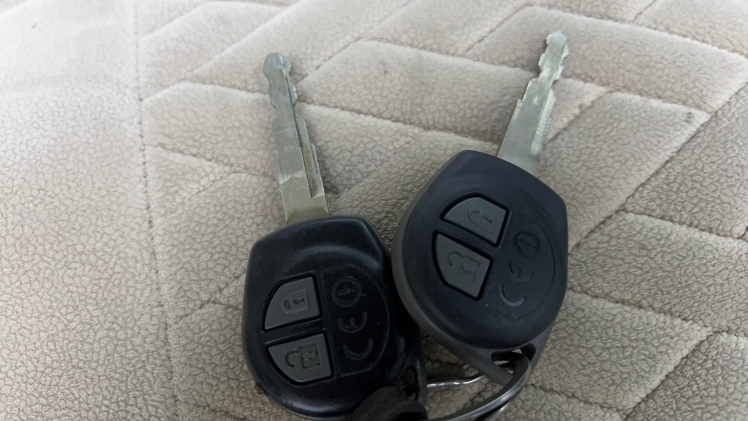 Used 2020 Maruti Suzuki Wagon R ZXi 1.2 Petrol Manual extra CAR KEY VIEW