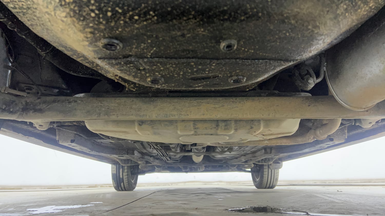 Used 2018 Tata Tiago Revotron XZA Petrol Automatic extra REAR UNDERBODY VIEW (TAKEN FROM REAR)