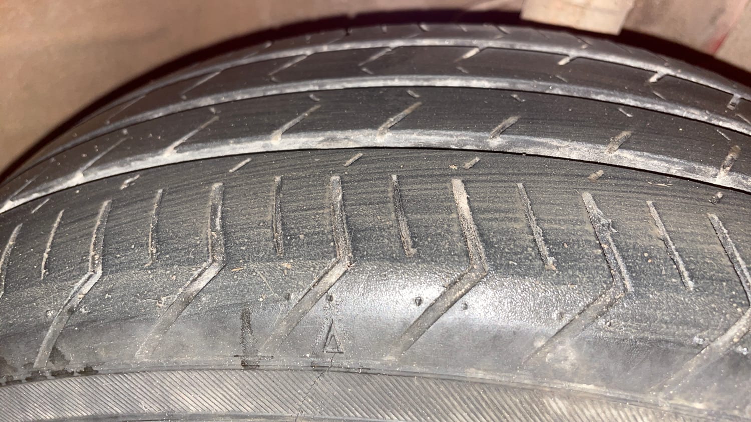 Used 2024 Maruti Suzuki Celerio ZXi Plus Petrol Manual tyres RIGHT FRONT TYRE TREAD VIEW