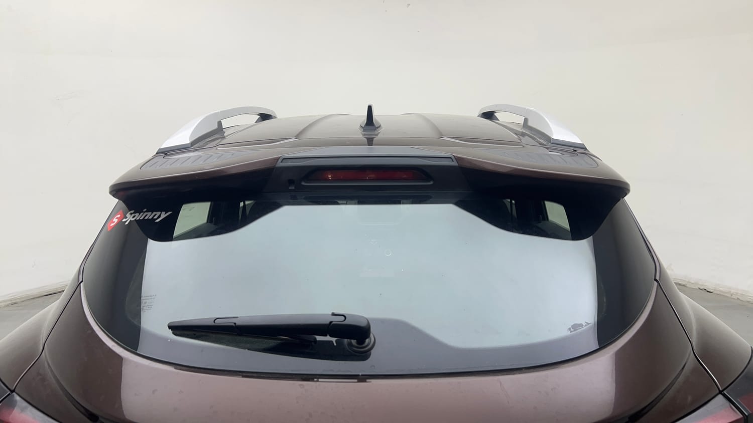 Used 2021 Renault Kiger RXT 1.0 Turbo MT Petrol Manual exterior BACK WINDSHIELD VIEW