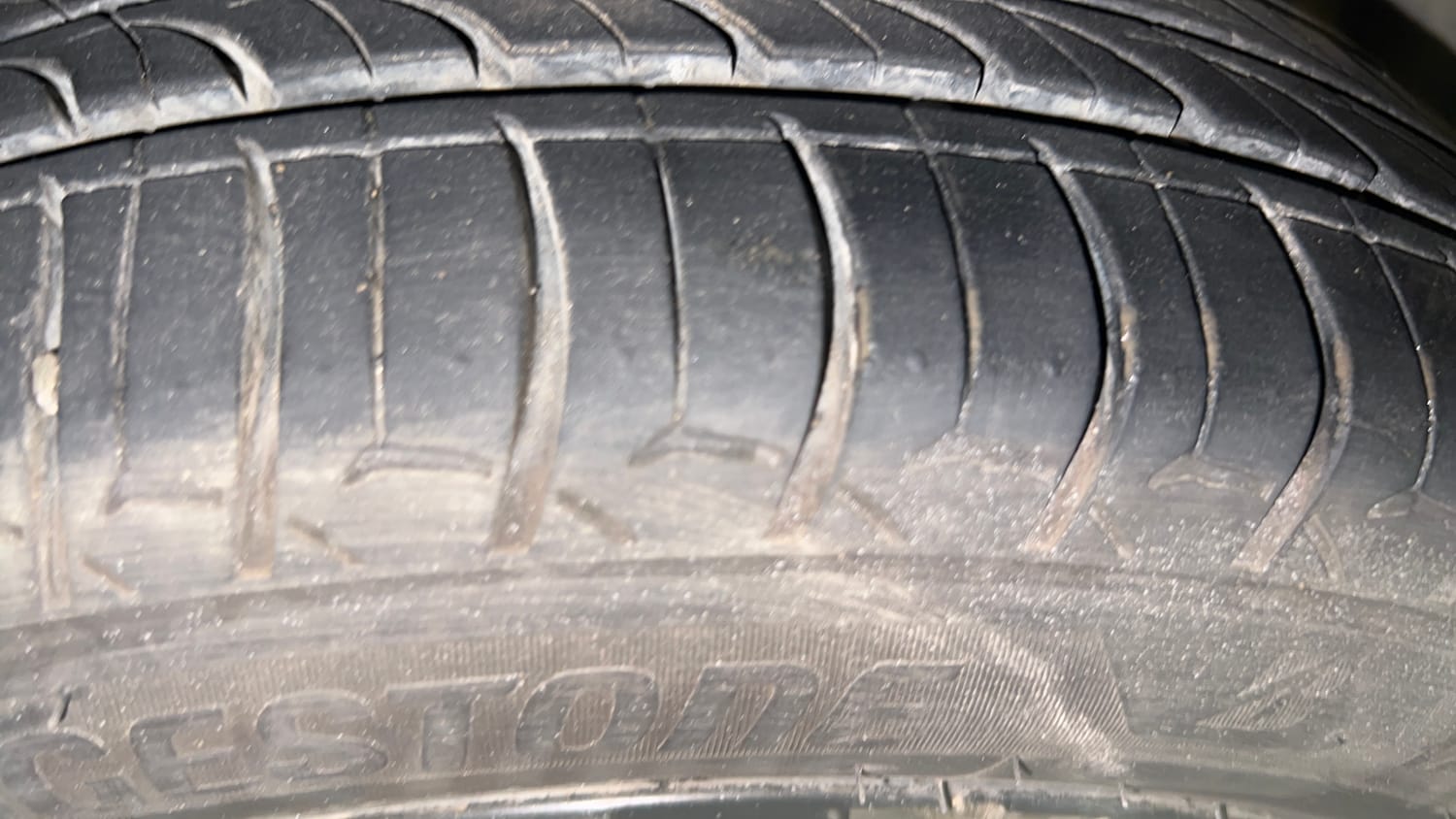 Used 2019 Tata Tiago Revotron XZA Plus Petrol Automatic tyres RIGHT FRONT TYRE TREAD VIEW