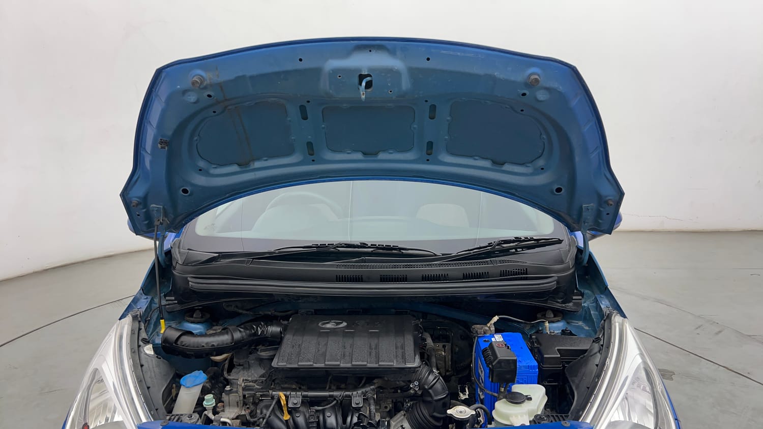 Used 2019 Hyundai Grand i10 Magna 1.2 Kappa VTVT Petrol Manual engine ENGINE & BONNET OPEN FRONT VIEW