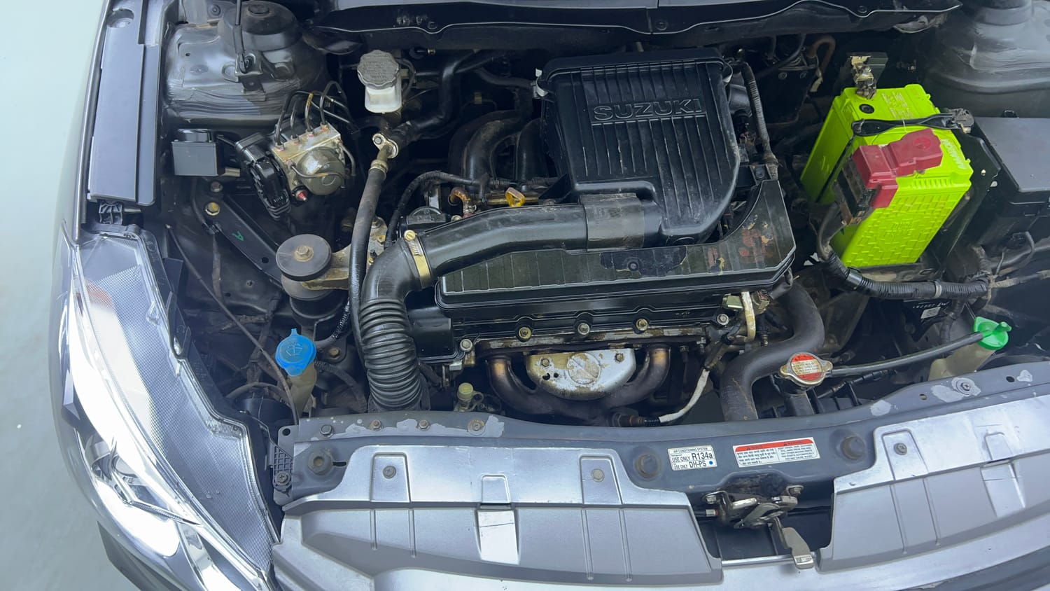 Used 2017 Maruti Suzuki Ciaz ZXI+ Petrol Manual engine ENGINE RIGHT SIDE VIEW