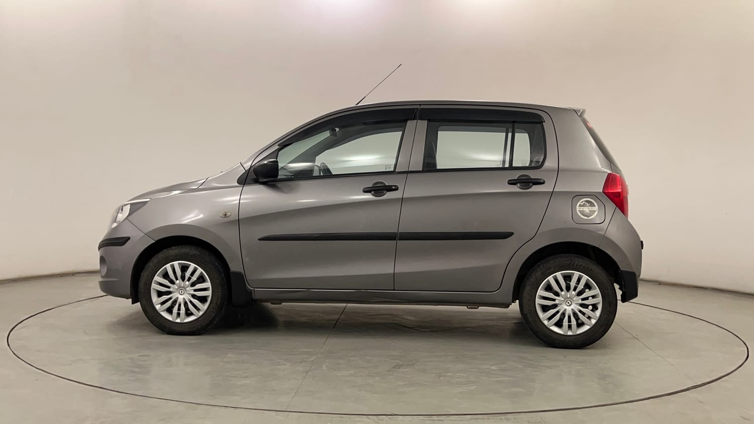 Used 2016 Maruti Suzuki Celerio VXi AMT Petrol Automatic exterior LEFT SIDE VIEW