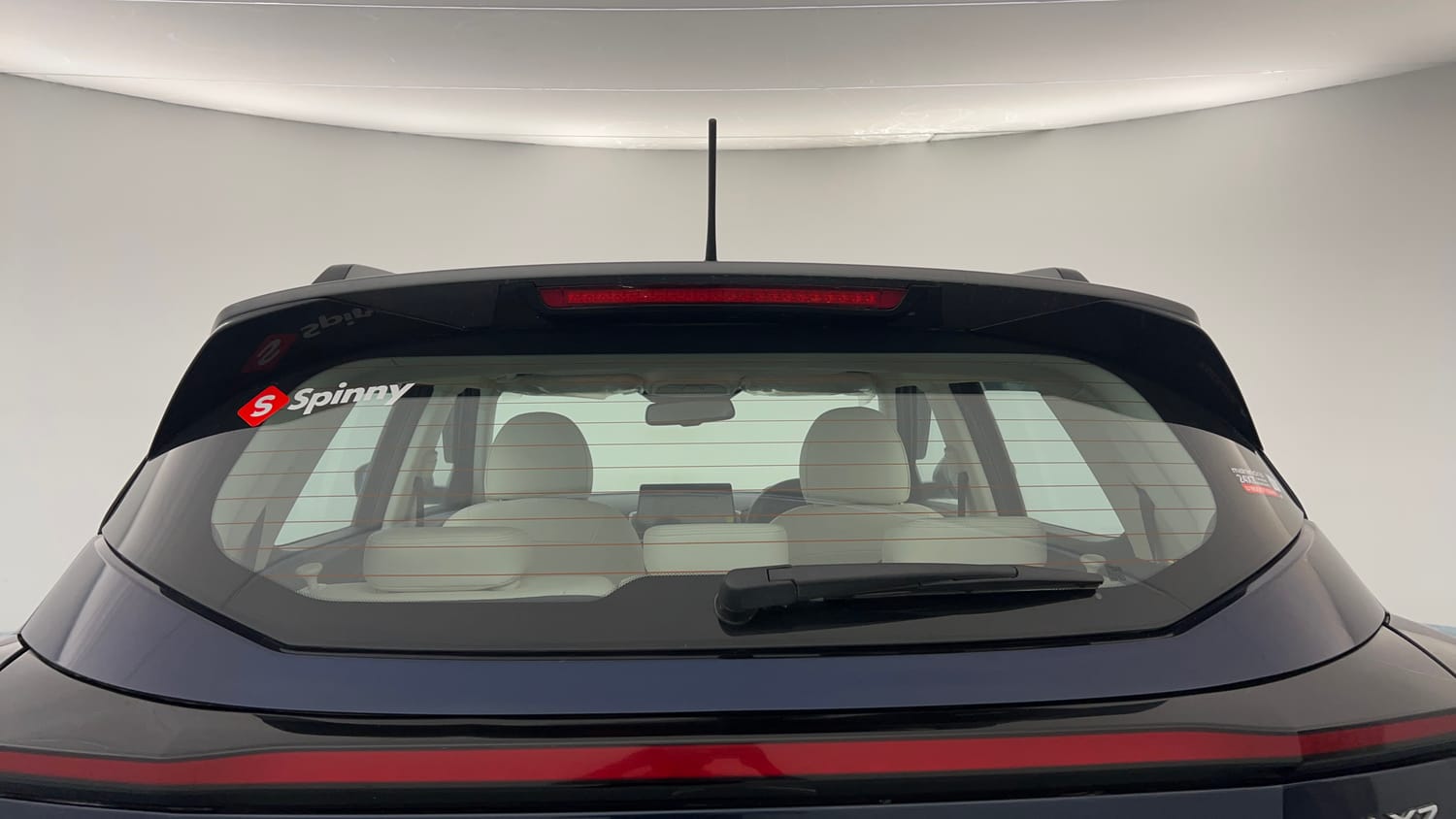 Used 2025 Mahindra XUV 3XO AX7 1.2 Petrol AT Petrol Automatic exterior BACK WINDSHIELD VIEW