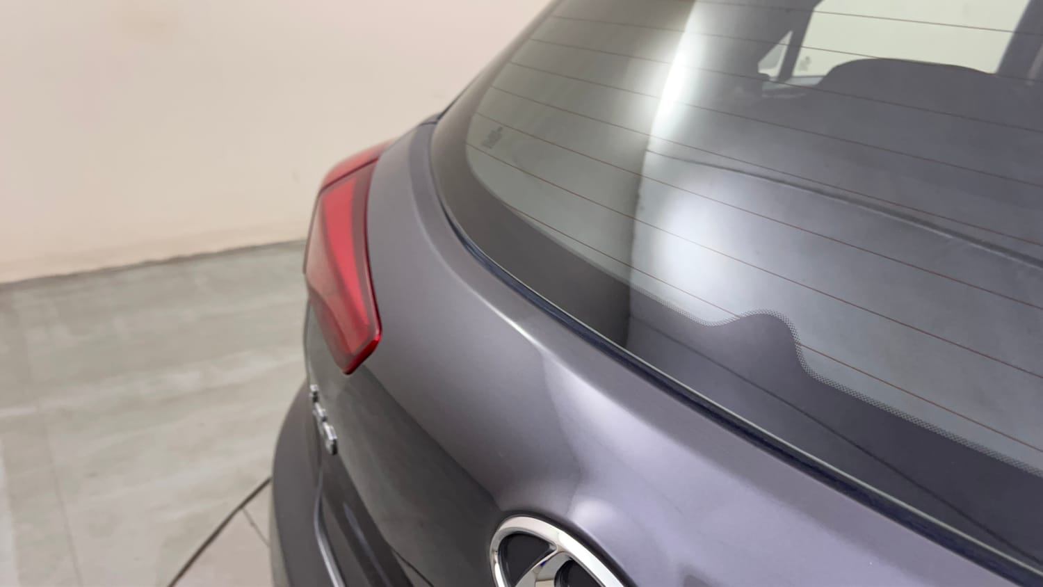 Used 2018 Hyundai Elite i20 Sportz 1.2 Petrol Manual dents MINOR DENT
