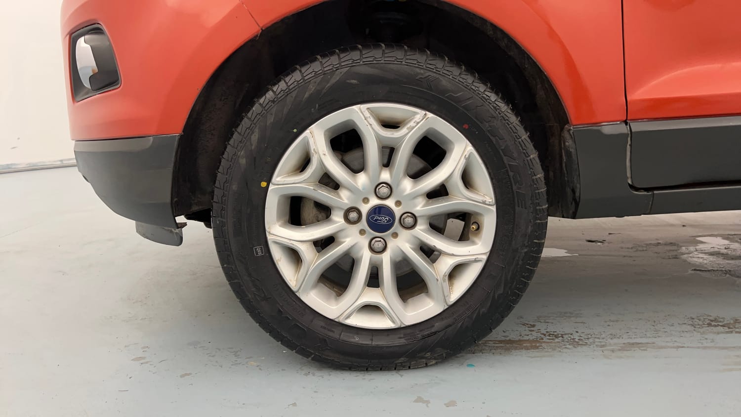 Used 2016 Ford EcoSport Titanium 1.5L TDCi Diesel Manual tyres LEFT FRONT TYRE RIM VIEW