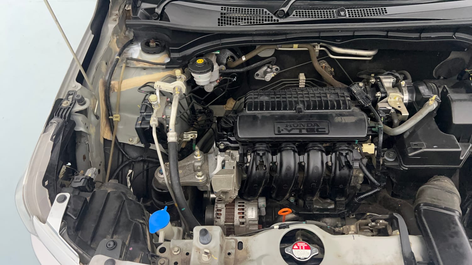 Used 2021 Honda Amaze 1.2 V MT Petrol Petrol Manual engine ENGINE RIGHT SIDE VIEW