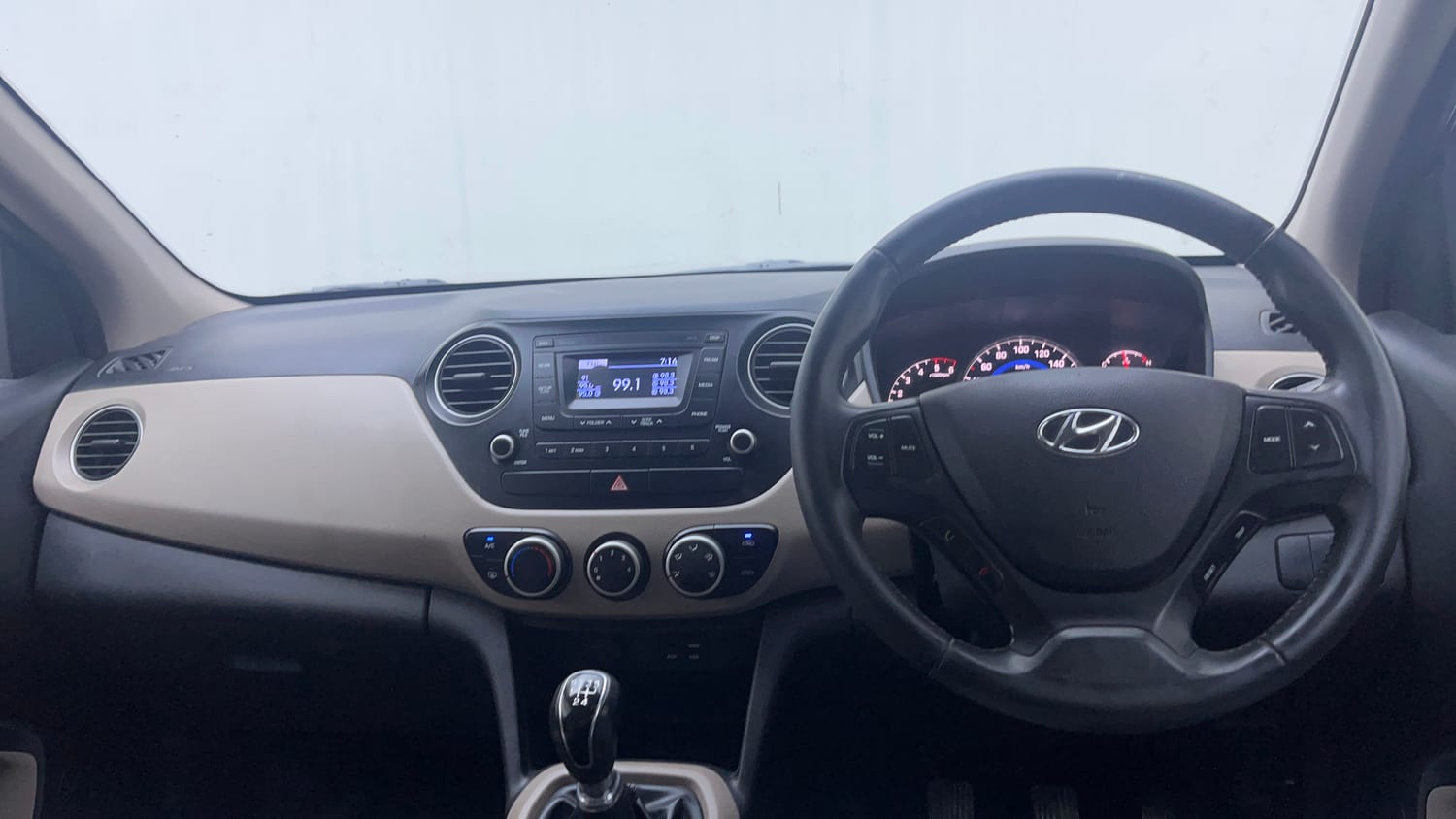 Used 2017 Hyundai Grand i10 Asta 1.1 CRDi Diesel Manual interior DASHBOARD VIEW