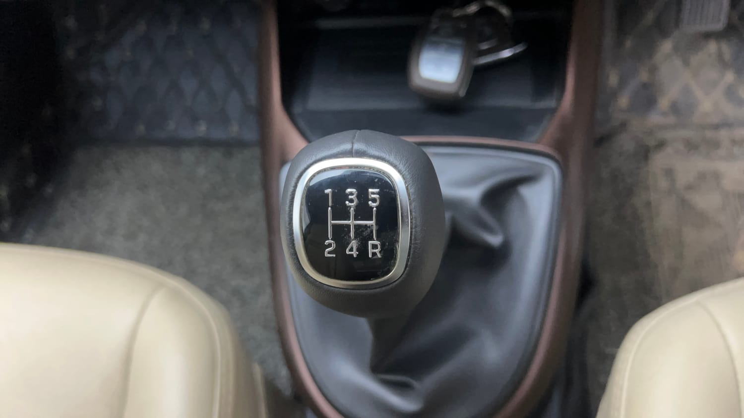 Used 2020 Hyundai Aura SX 1.2 (O) Petrol Petrol Manual interior GEAR  KNOB VIEW