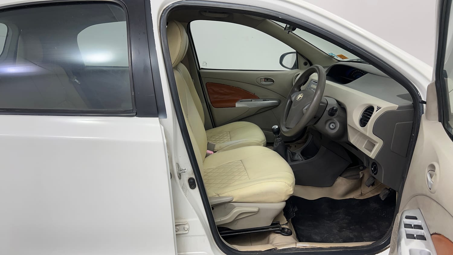 Used 2014 Toyota Etios Liva GD Diesel Manual interior RIGHT SIDE FRONT DOOR CABIN VIEW