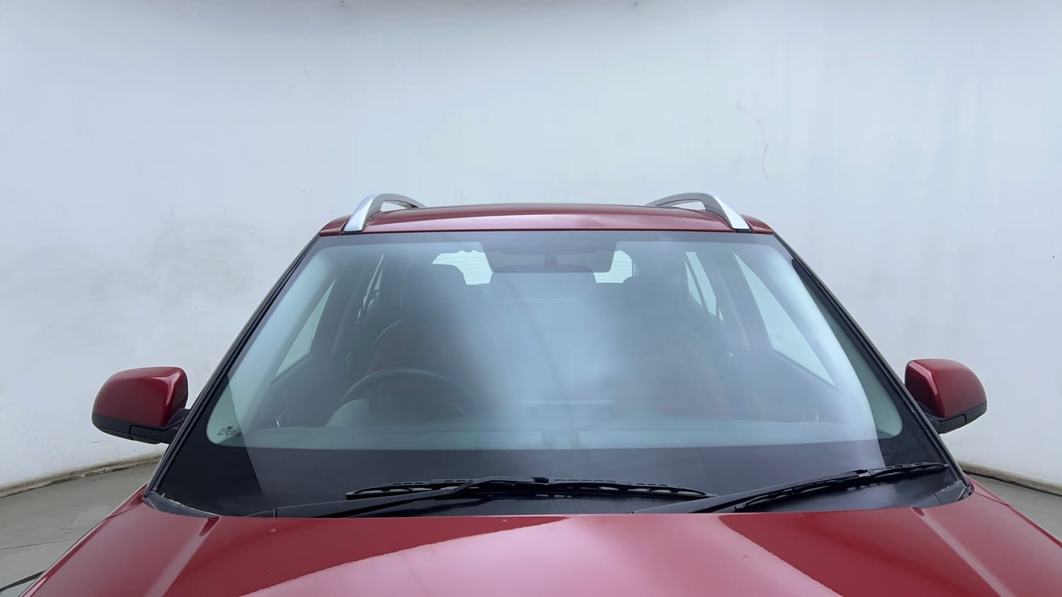 Used 2022 Hyundai Venue SX (O) 1.5 CRDi Diesel Manual exterior FRONT WINDSHIELD VIEW