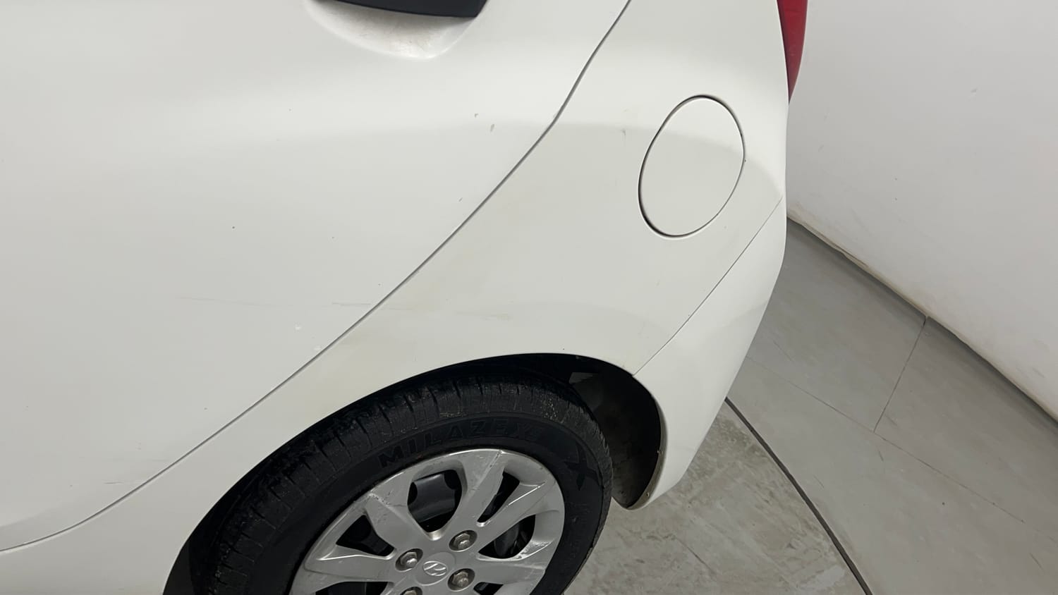 Used 2019 Hyundai Eon Magna + Petrol Manual dents MINOR SCRATCH