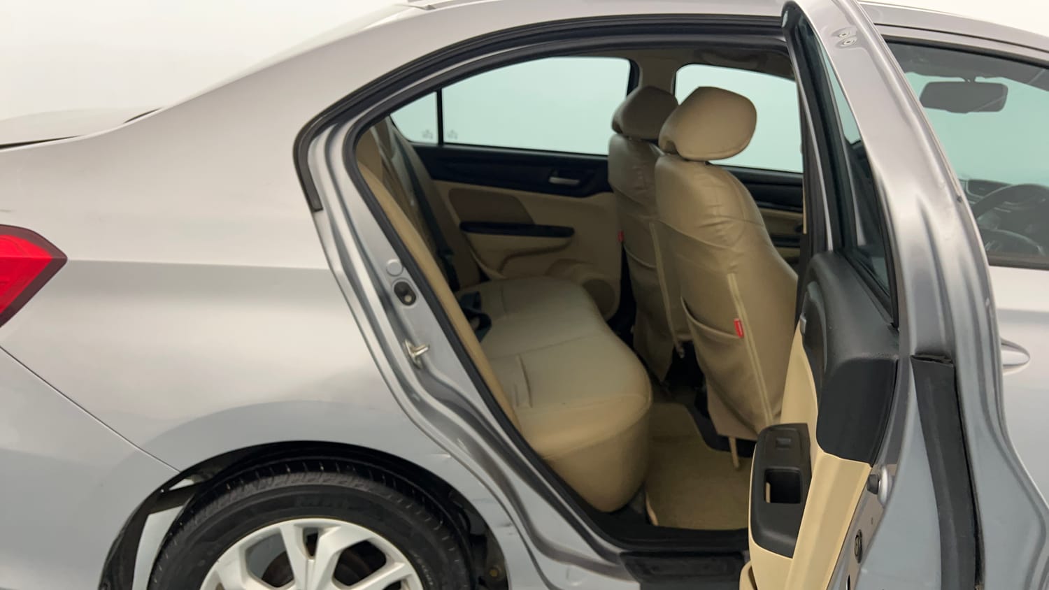 Used 2021 Honda Amaze 1.2 V MT Petrol Petrol Manual interior RIGHT SIDE REAR DOOR CABIN VIEW
