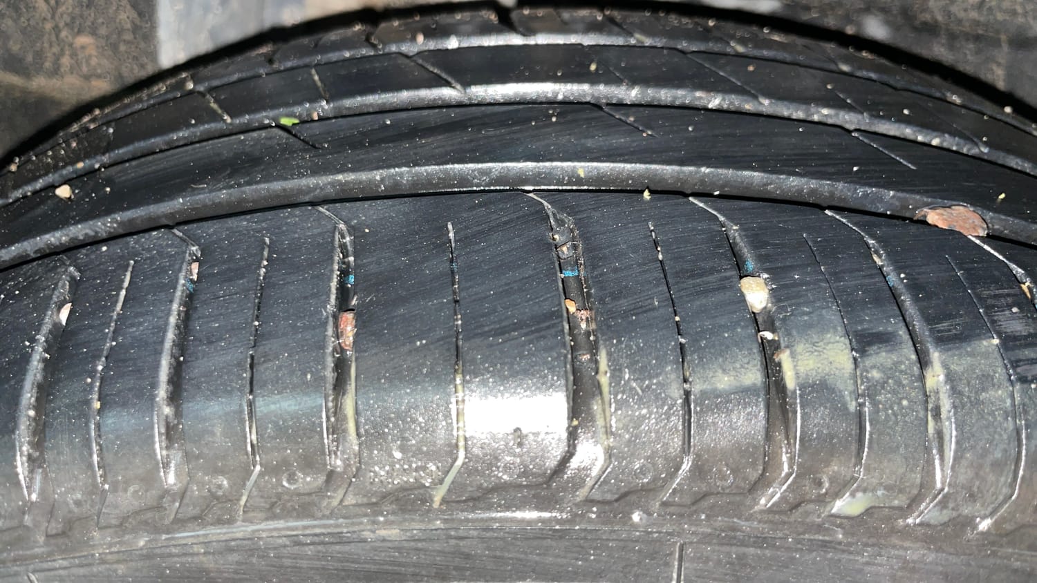 Used 2019 Maruti Suzuki Dzire ZXi AMT Petrol Automatic tyres RIGHT REAR TYRE TREAD VIEW