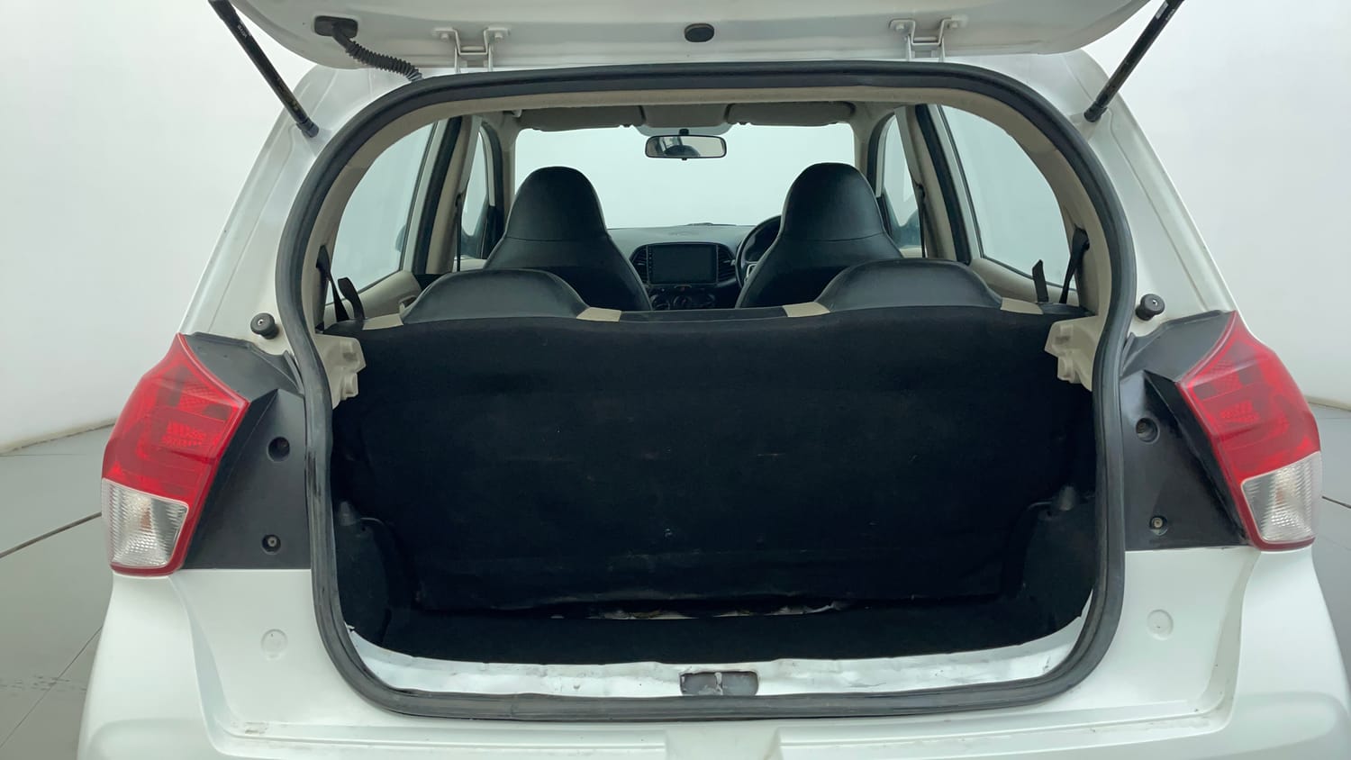Used 2020 Hyundai Santro Sportz Petrol Manual interior DICKY INSIDE VIEW