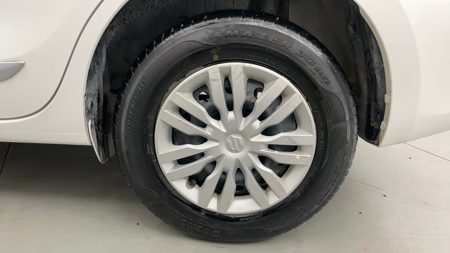 Used 2019 Maruti Suzuki Dzire VXi AMT Petrol Automatic tyres LEFT REAR TYRE RIM VIEW